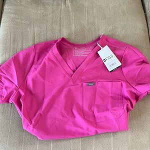 FIGS Catarina One Pocket Top